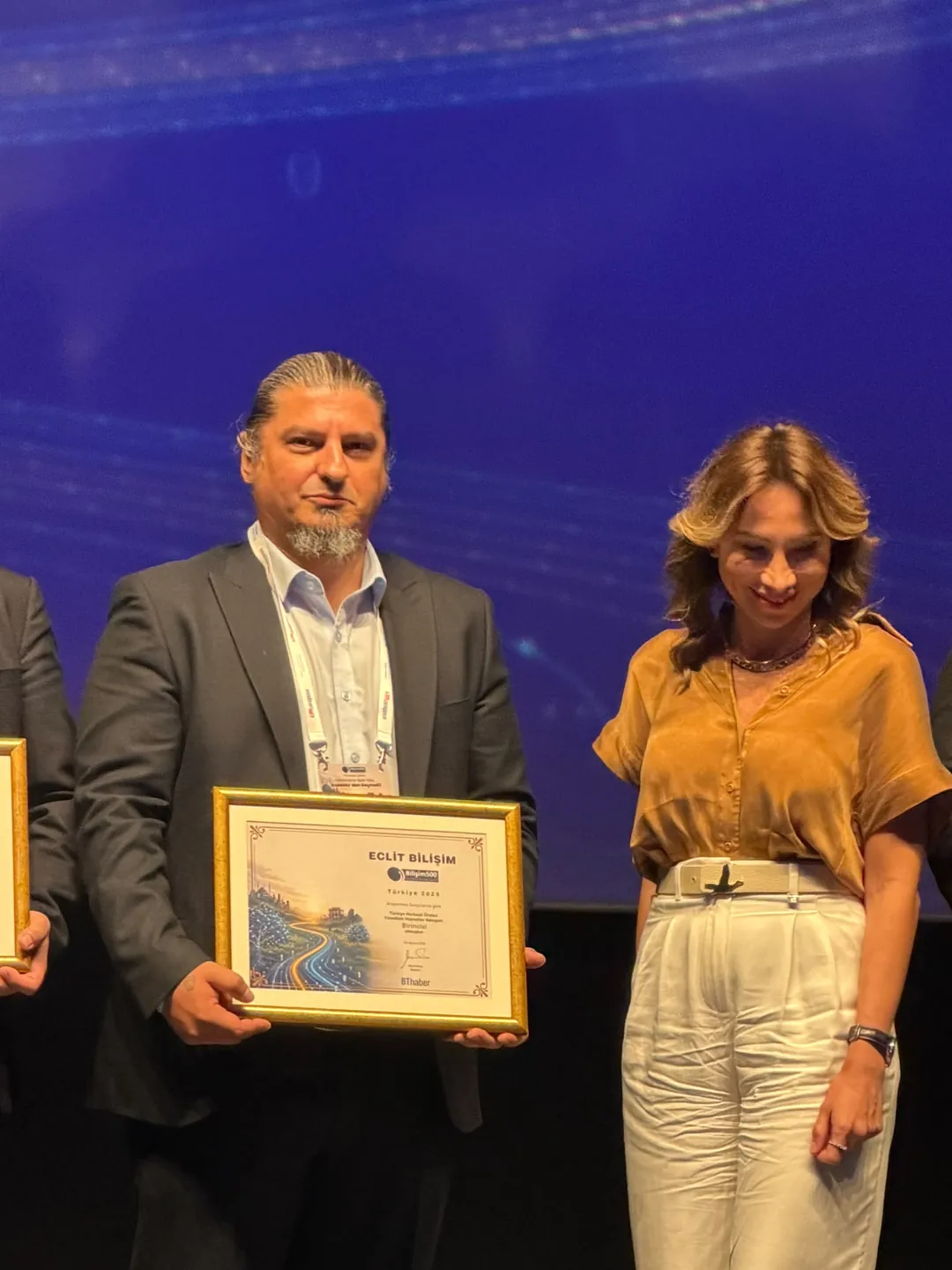 On stage at the Bilişim 500 award ceremony